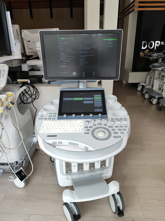 REFURBISHED GE VOLUSON E8 RSA BT19 ULTRASOUND SCANNER